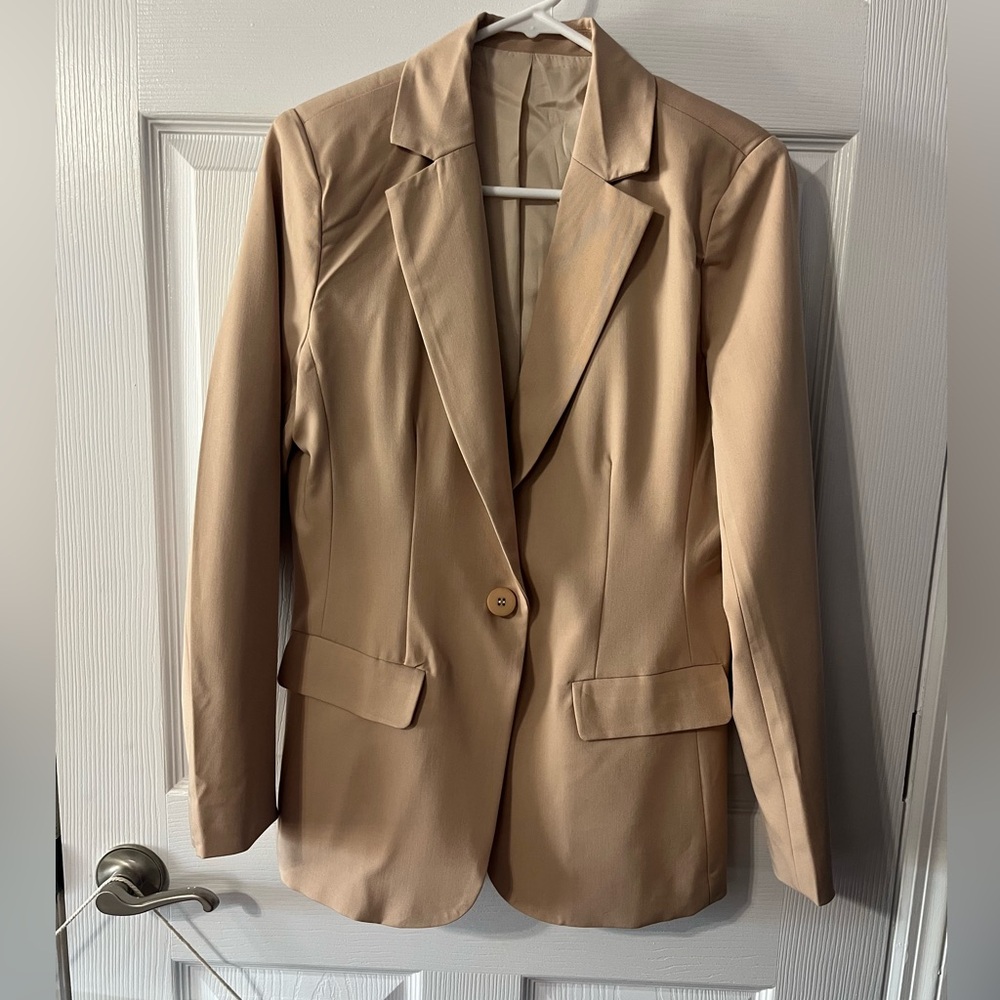 Women’s beige suit jacket.  Brand new, no tags